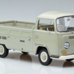 Volkswagen T2a Pickup Édition 50e Anniversaire Schuco 1:18 450019800 Métal - image 5 of 7