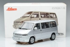 Volkswagen T4b Transporter Caravelle Minibus Schuco 1:18 450041500 Métal — image 8 sur 8