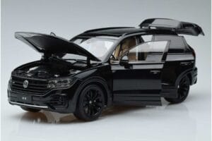 Volkswagen Touareg CR Noir FAW 1:18 LTC761021BLA Métal — image 2 sur 7