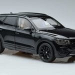 Volkswagen Touareg CR Noir FAW 1:18 LTC761021BLA Métal - image 5 of 7
