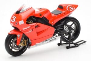 Yamaha YZR-M1 Marlboro Yamaha Team #3 M. Biaggi MotoGP 2002 Minichamps 1:12 122026303 Métal — image 2 sur 4