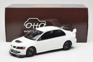 Mitsubishi Lancer Evo VIII MR FQ-400 Blanc Otto 1:18 OT777 Résine — image 6 sur 6