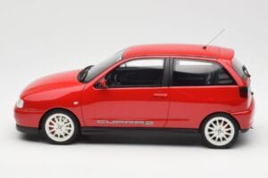 Seat Ibiza Mk2 Cupra Rouge Otto 1:18 OT1092 Résine — image 3 sur 6