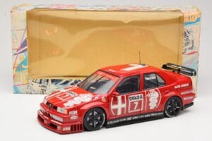 Alfa Romeo 155 V6 Ti #18 A. Nannini DTM 1993 UT Models 1:18 180930120 Métal — image 8 sur 8