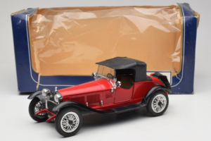 Alfa Romeo 6C 1750 Alfetta Rouge Polistil 1:18 PL001 Métal — image 8 sur 8