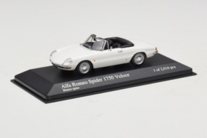 Alfa Romeo 1750 Spider Veloce Blanc Minichamps 1:43 400120530 Métal — image 2 sur 4