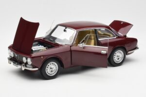 Alfa Romeo 2000 GTV Rouge Bordeaux Norev 1:18 187916 Métal — image 2 sur 8