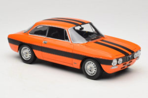 Alfa Romeo 2000 GTV Orange Norev 1:18 187918 Métal — image 6 sur 8