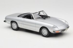 Alfa Romeo 2000 Spider Argent Norev 1:18 187884 Métal — image 4 sur 6