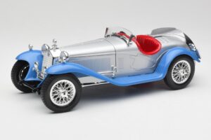 Alfa Romeo 2300 Spider Bleu Argenté Bburago 1:18 3008 Métal