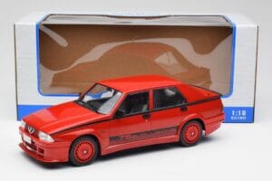 Alfa Romeo 75 Turbo Evoluzione Rouge MCG 1:18 MCG18428 Métal — image 6 sur 6