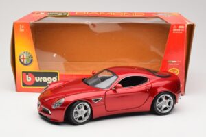 Alfa Romeo 8C Competizione Rouge Bburago 1:18 18-11021 Métal — image 8 sur 8