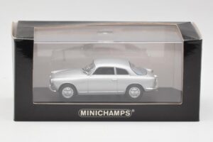 Alfa Romeo Giulietta Sprint Argent Minichamps 1:43 400120400 Métal — image 4 sur 4
