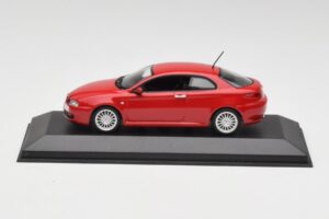 Alfa Romeo GT Alfa Rouge Minichamps 1:43 400120321 Métal