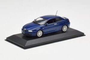 Alfa Romeo GT Dark Blue Metallic Minichamps 1:43 400120326 Métal — image 2 sur 4