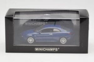 Alfa Romeo GT Dark Blue Metallic Minichamps 1:43 400120326 Métal — image 4 sur 4