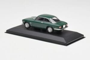 Alfa Romeo Giulia GTA 1300 Junior Vert Minichamps 1:43 ALFA010 Métal — image 3 sur 4