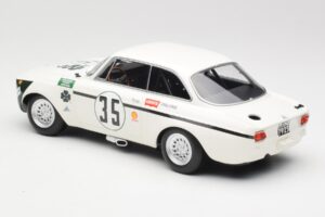 Alfa Romeo GTA 1300 Junior #35 C. Colzani / Pooky / G. Venturi 4 Hours of Jarama 1972 Minichamps 1:18 155721235 Métal — image 5 sur 6