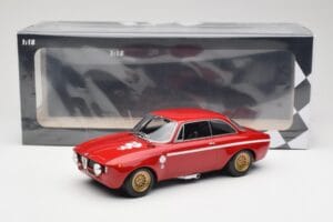 Alfa Romeo GTA 1300 Junior Rouge Minichamps 1:18 155120020 Métal — image 6 sur 6