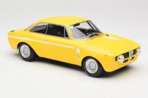Alfa Romeo GTA 1300 Junior Jaune Minichamps 1:18 155120024 Métal — image 2 sur 6