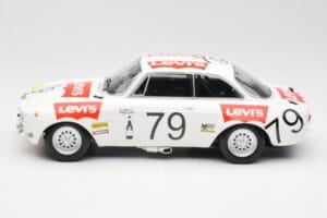 Alfa Romeo GTA 1300 #79 H. Rubens / C. Van Ryn 24 Hours of Spa 1971 Minichamps 1:18 155711279 Métal — image 3 sur 6