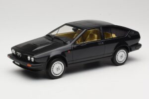 Alfa Romeo GTV6 2.5 Noir Laudoracing-Models 1:18 LM110C Métal