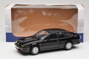 Alfa Romeo GTV6 Noir Solido 1:18 S1802302 Métal — image 8 sur 8