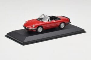 Alfa Romeo Spider 2000 Alfa Rouge Minichamps 1:43 436120760 Métal — image 2 sur 4