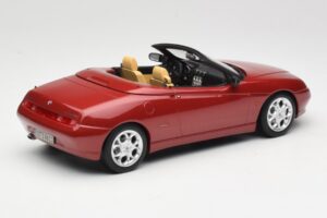 Alfa Romeo Spider 916 Proteo Red Metallic Norev 1:18 187854 Métal — image 2 sur 6