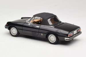 Alfa Romeo Spider 916 Veloce Noir Ricko 1:18 32107 Métal — image 7 sur 8