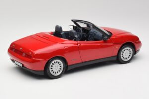 Alfa Romeo Spider 916 Alfa Rouge Maisto 1:18 50278 Métal — image 3 sur 8