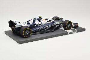 AlphaTauri AT03 #22 Y. Tsunoda Bahrain GP 2022 Minichamps 1:18 117220122 Métal — image 3 sur 6