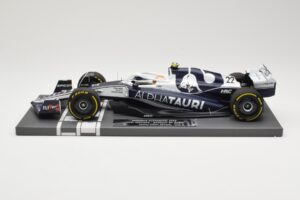 AlphaTauri AT03 #22 Y. Tsunoda Bahrain GP 2022 Minichamps 1:18 117220122 Métal