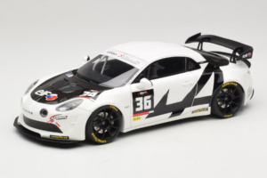 Alpine A110 GT4+ #36 J. Pla / J. Gilbert / J-M. Leandri Ultimate GT Endurance Cup 2024 Otto 1:18 OT1201 Résine