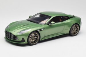 Aston Martin DB12 Vert GT Spirit 1:18 GT466 Résine