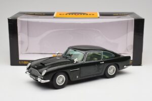 Aston Martin DB5 California Sauge Chrono 1:18 H1001 Métal — image 8 sur 8
