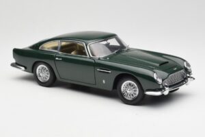 Aston Martin DB5 RHD Vert AUTOart 1:18 70024 Métal — image 6 sur 8