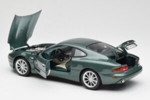 Aston Martin DB7 Vantage Vert Maisto 1:18 36880 Métal — image 5 sur 8