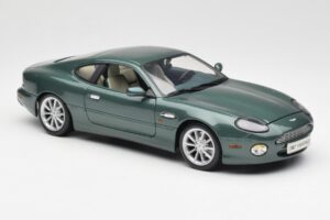 Aston Martin DB7 Vantage Vert Maisto 1:18 36880 Métal — image 6 sur 8