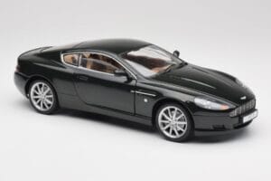 Aston Martin DB9 Noir Solido 1:18 15025600 Métal — image 6 sur 8