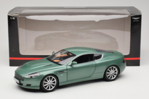 Aston Martin DB9 Vert Minichamps 1:18 150137322 Métal — image 8 sur 8