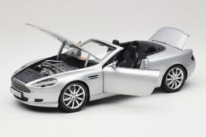 Aston Martin DB9 Volante Argent Minichamps 1:18 150137334 Métal — image 2 sur 8