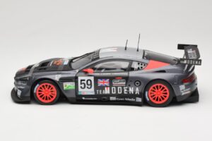 Aston Martin DBR9 GT1 #59 Team Modena A. Garcia / J. Menten / C. Fittipaldi 24 Hours of Le Mans 2006 Solido 1:18 80014 Métal — image 4 sur 8