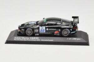 Aston Martin DBRS9 #22 Barwell Motorsport A. Needell FIA GT3 European Championship Spa 2006 Minichamps 1:43 400061322 Métal