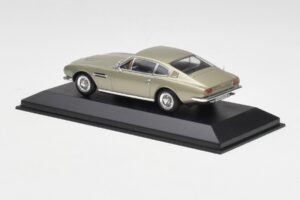 Aston Martin DBS Vert Argenté Métallisé Minichamps 1:43 400137600 Métal — image 3 sur 4
