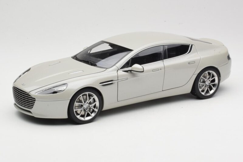 Aston Martin Rapide S Silver Fox AUTOart 1:18 70258 Métal
