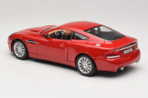 Aston Martin V12 Vanquish Rouge Bburago 1:18 33334063 Métal — image 7 sur 8