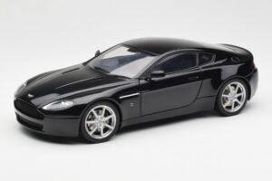Aston Martin V8 Vantage Onyx Noir AUTOart 1:18 70202 Métal