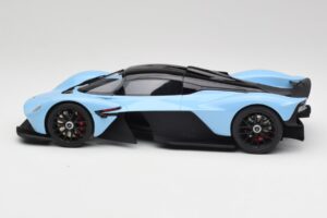 Aston Martin Valkyrie Racing Bleu GT Spirit 1:18 GT915 Résine — image 3 sur 6