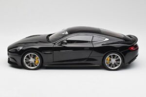 Aston Martin Vanquish Onyx Noir AUTOart 1:18 70247 Métal — image 4 sur 8